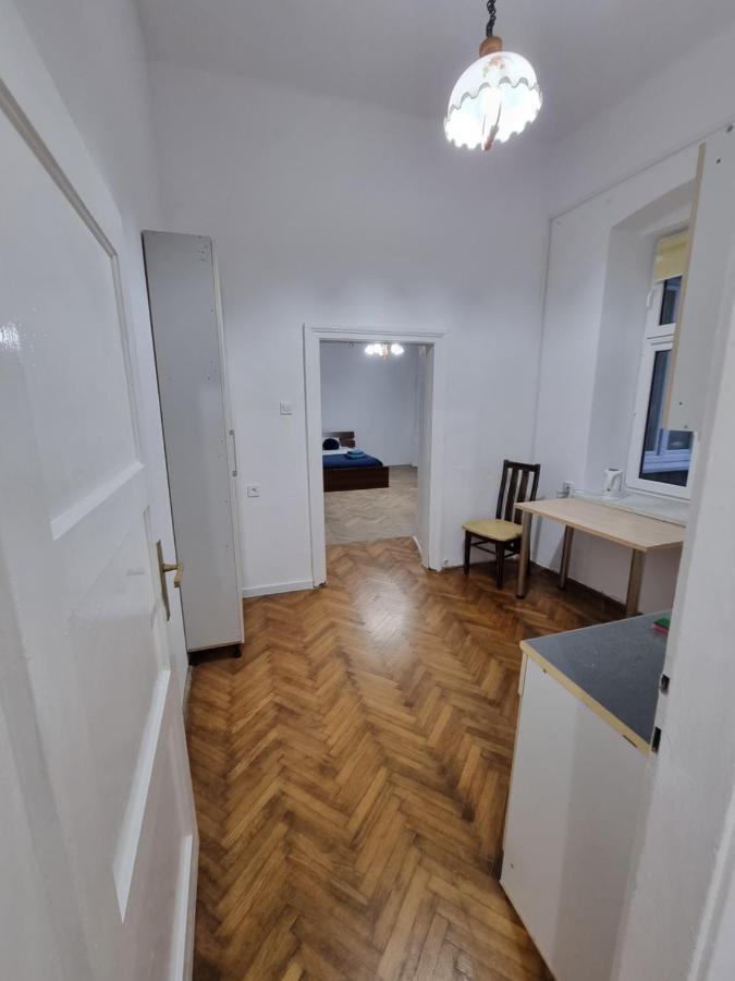 Nocleg W Centrum Czestochowy Nmp32 Częstochowa Extérieur photo